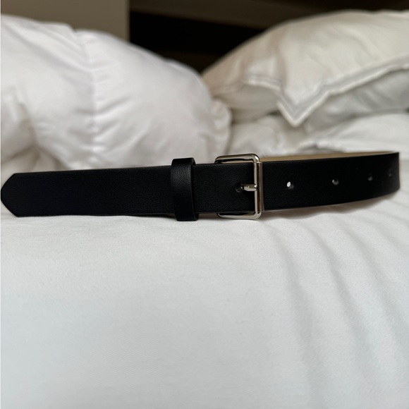 Women’s Black Pyramid Studded Belt - Picture 7 of 9